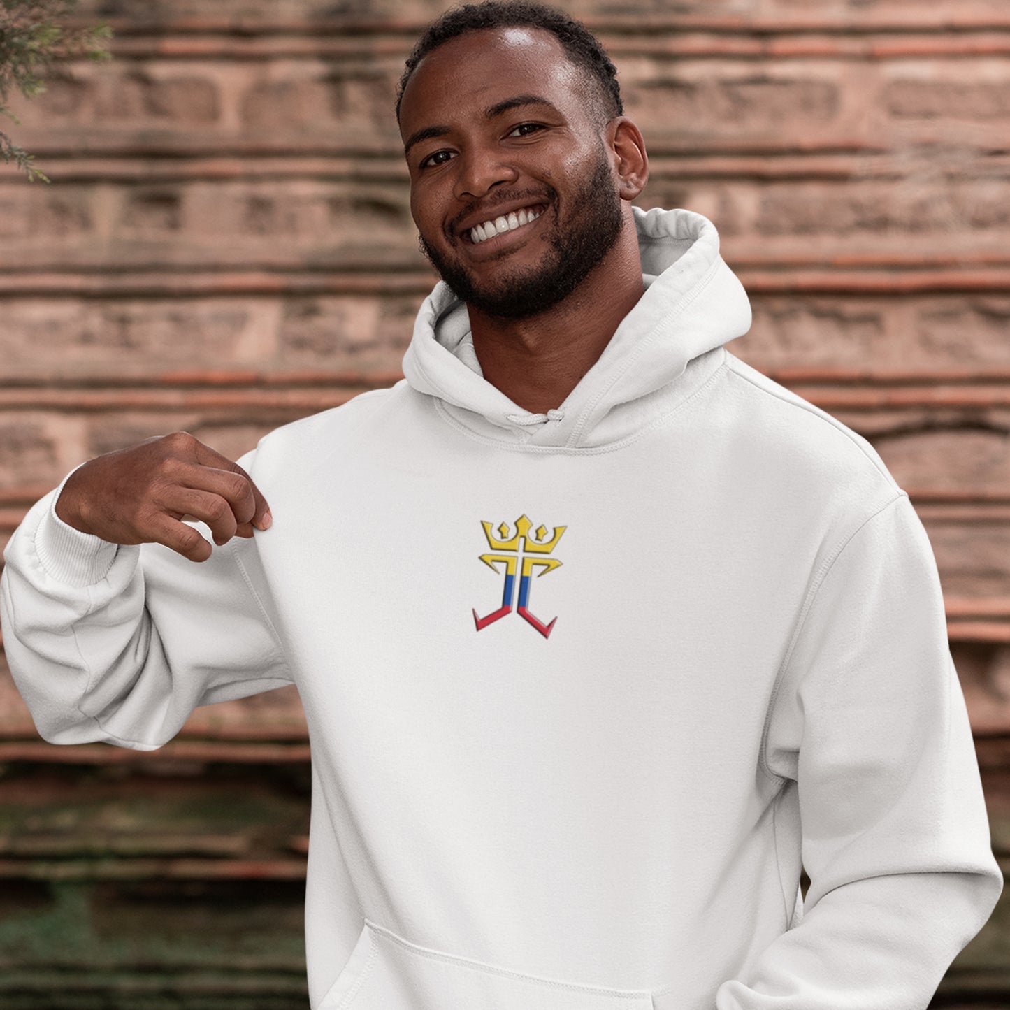 Jesus Christ Is King In Columbia Unisex Heavy Blend™ Hooded Sweatshirt