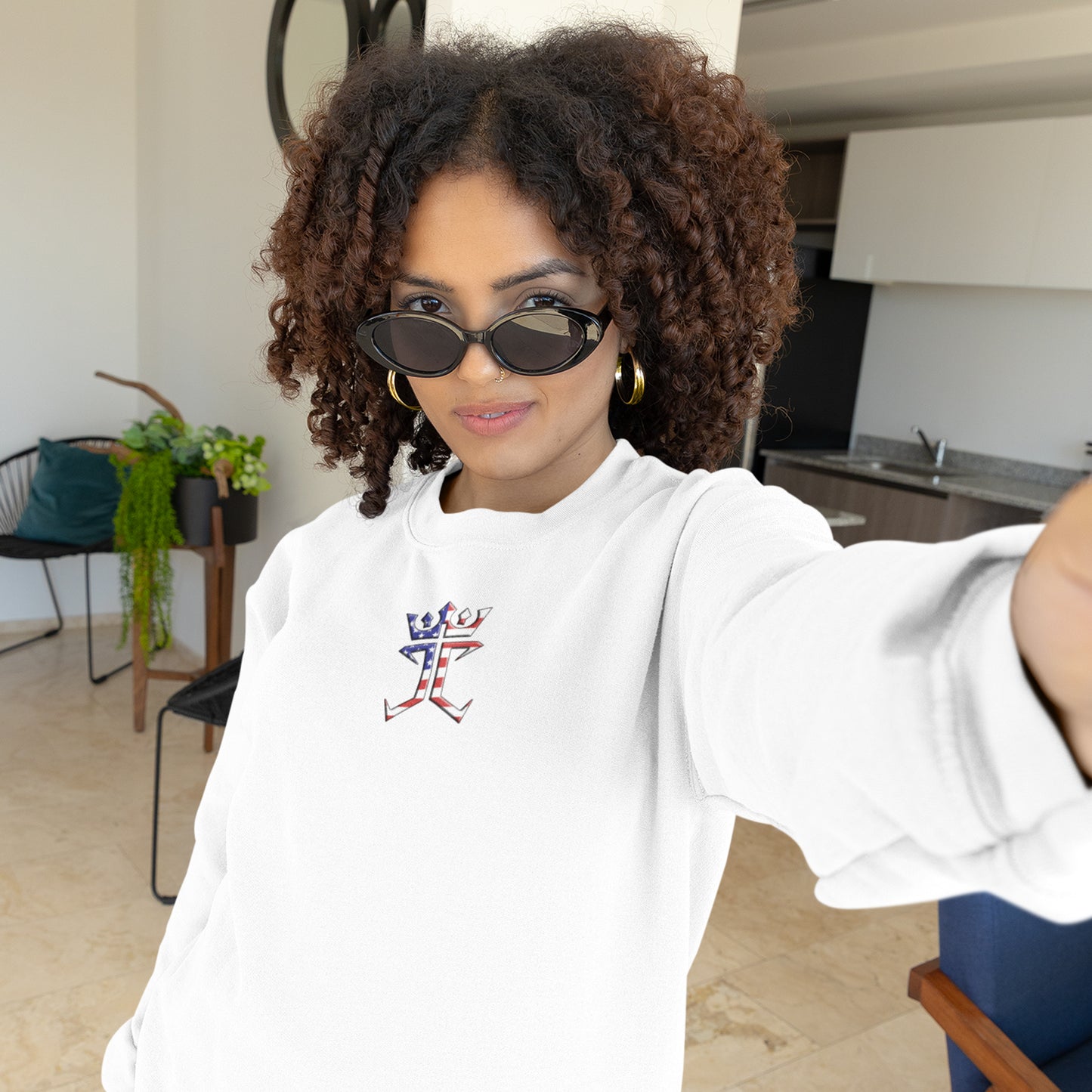 Jesus Christ is King of USA Unisex Heavy Blend™ Crewneck Sweatshirt