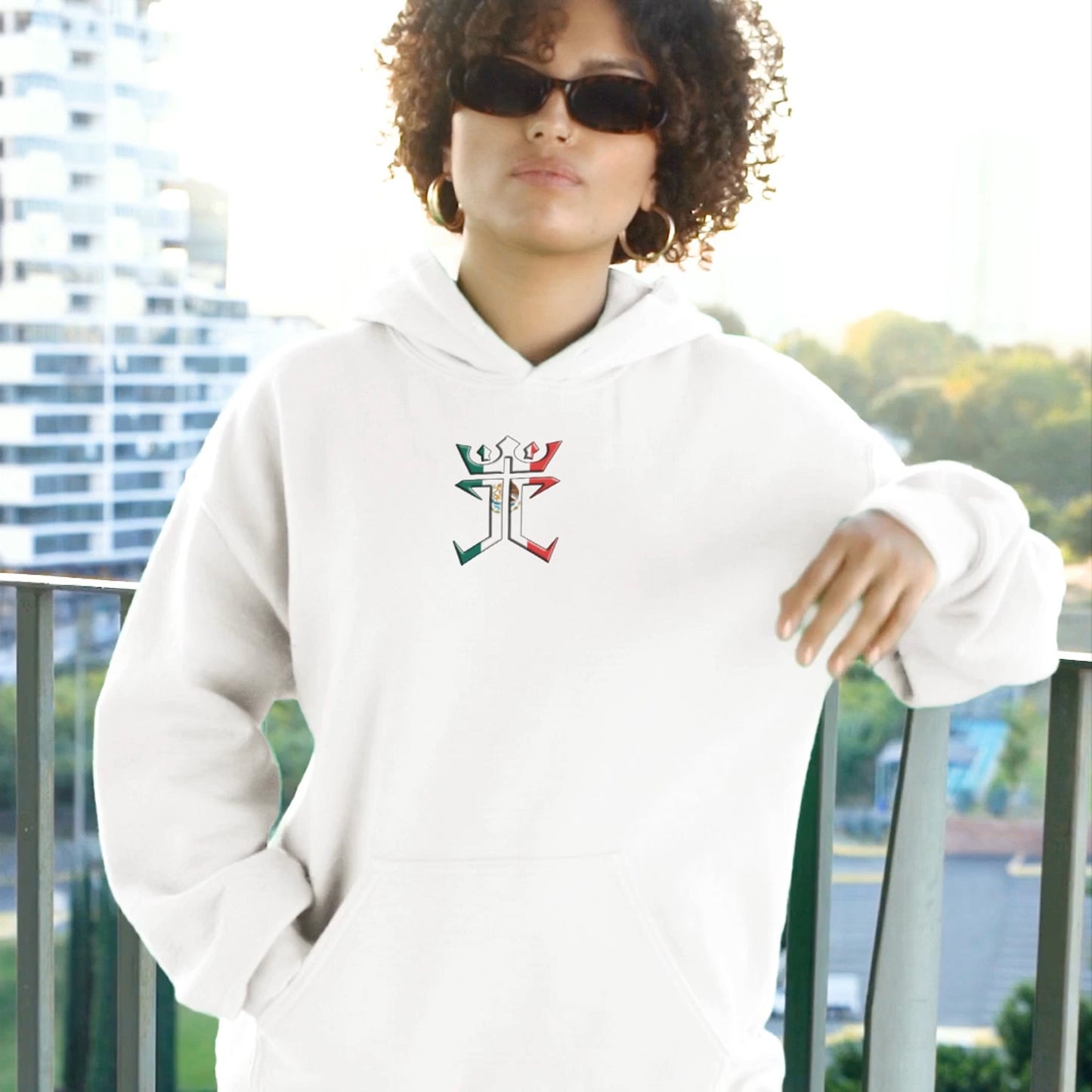 Jesus Christ Is King In Mexico Unisex Heavy Blend™ Hooded Sweatshirt